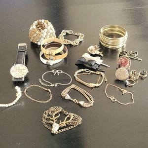 Costume jewelry 21 piece bundle